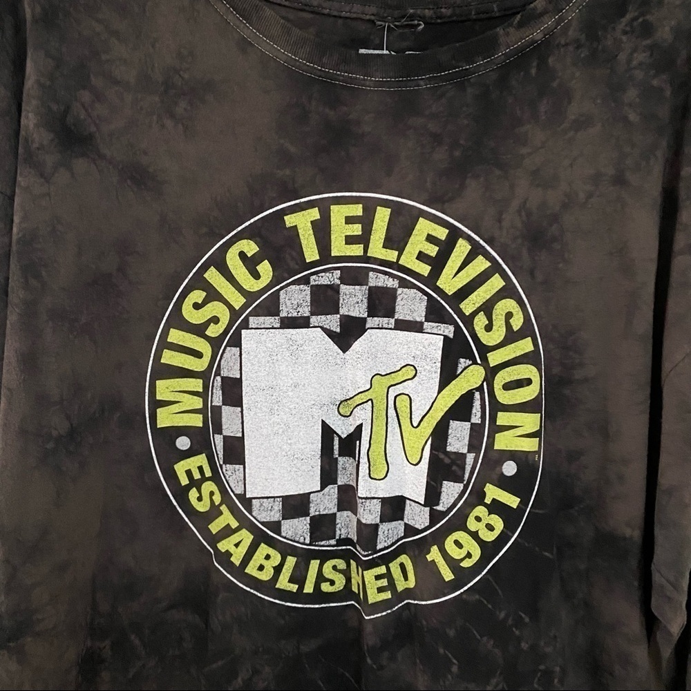 MTV Tie Dye T-shirt Long Sleeve Logo Med NWOT Lg - Picture 2 of 7